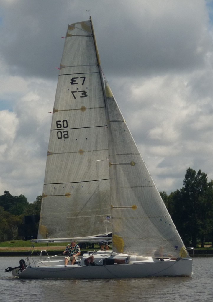 Square top main and nice Hawaiian Shirt CIty of Canberra regatta - Elliott 7 various © Jim Walsh